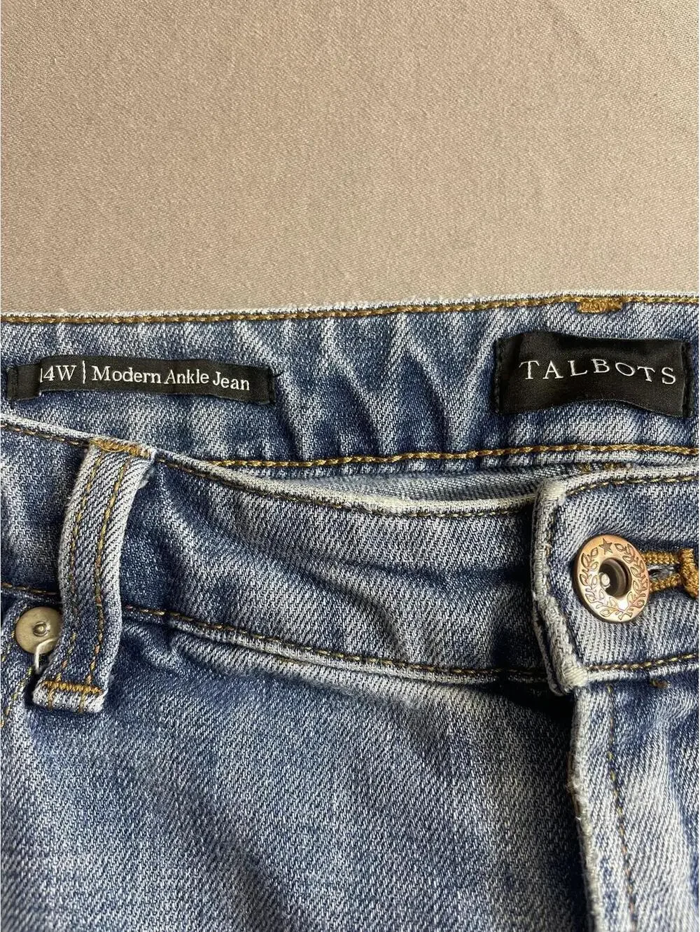 Talbots modern ankle Jean with raw hems 14W